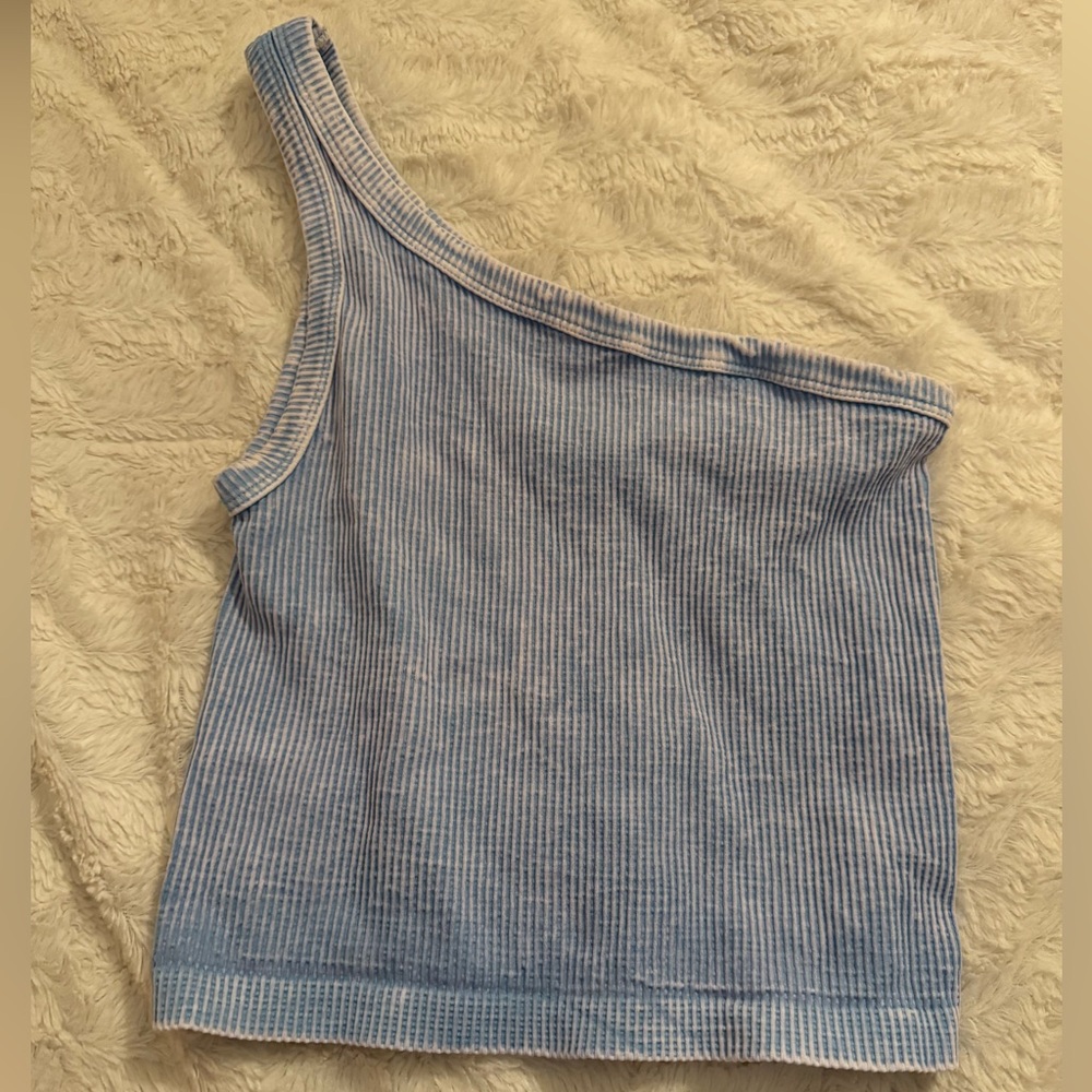 Niki Niki one shoulder top